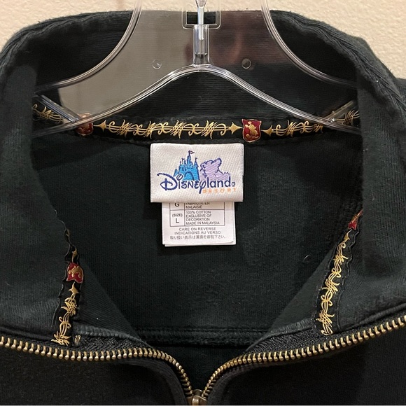 Disneyland Resort Men’s 1/4 Zip Pullover Sweater Embroidered Crest Black Large - Picture 4 of 9